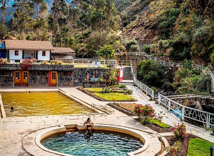 BANOS-TERMALES-DE-LARES-2