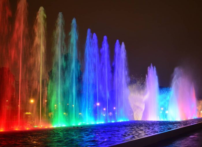 circuito-magico-del-agua-y-cena-show-waman-adventures-peru-lima-peru-1